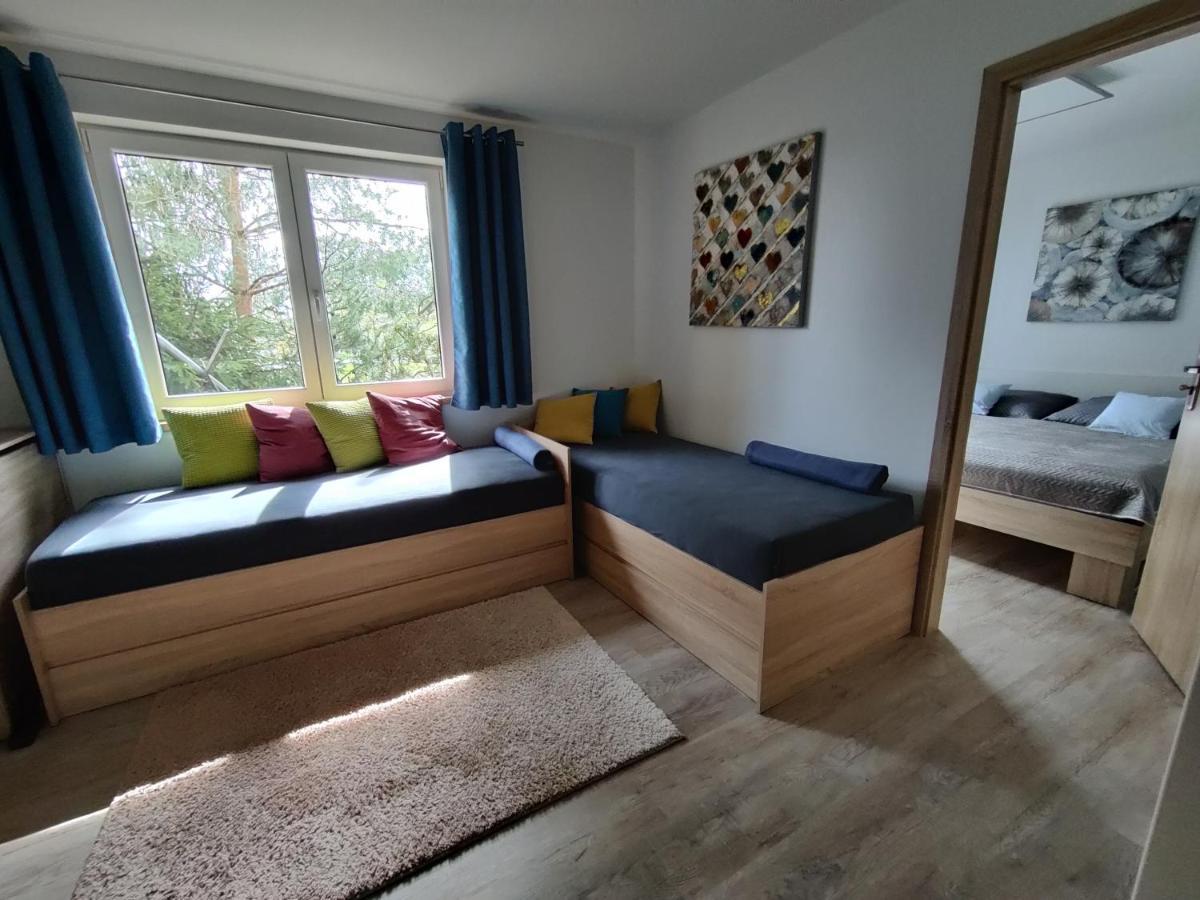Apartman Pod Lipou - Samostatny Objekt Jaromer Exterior photo
